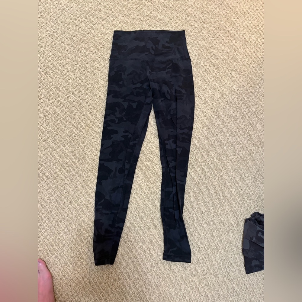 Black Camouflage Leggings lululemon - Picture 3 of 4